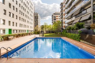 Àtic  Carrer de josep gaspà. Ático exclusivo con terraza y vistas panorámicas junto a la cd j