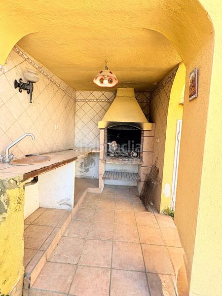 Foto 123878e9-b63b-4ba5-8b4d-324a6e9e09ba. Casa amb xemeneia calefacció aparcament piscina a Pallejà