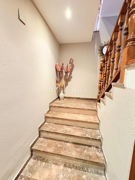 Foto c132e467-5529-40d0-8814-41ee9b8996c4. Casa amb xemeneia calefacció aparcament piscina a Pallejà