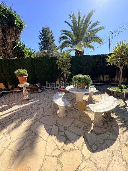 Foto deb3c062-6cc7-4314-b44c-e63992e35928. Casa amb xemeneia calefacció aparcament piscina a Pallejà