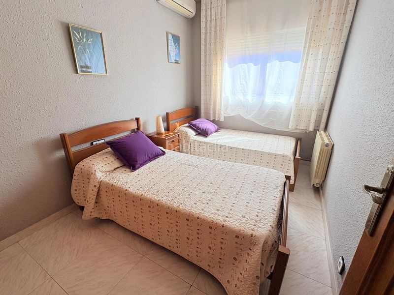 Foto fb0dd5ff-b9ab-4778-ac65-85df3d9ec0a2. Casa amb xemeneia calefacció aparcament piscina a Pallejà
