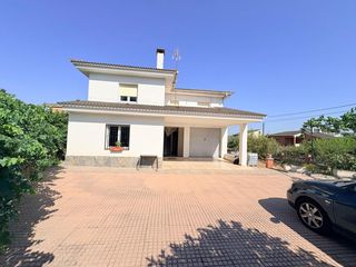 Xalet  Carrer collserola. Casa independiente en urbanizaci�n sant eugini, castellbisbal