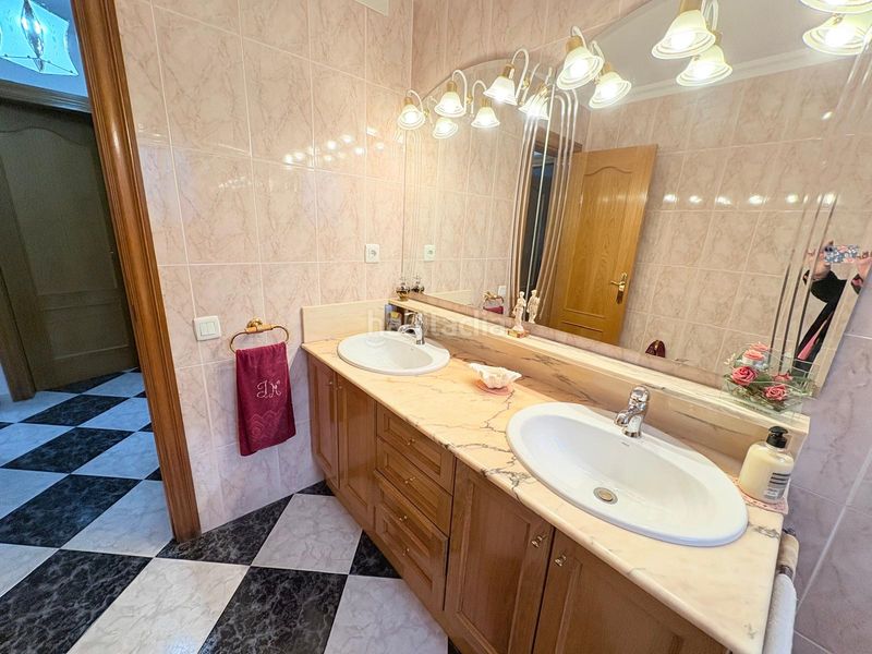 Foto bdfa3555-a3e1-4f4d-904b-e80b98f2c8d5. Casa amb calefacció a Corbera de Llobregat
