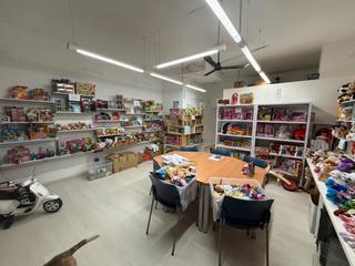 Lloguer Local Comercial a Carrer de calderón 98. Local aprox 60m2 centro sabadell carrer calderon