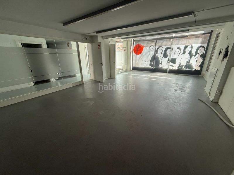 Foto 05c2cc37-16b5-428a-a7b6-9ab7adc1cf19. Local comercial a Centre Sabadell