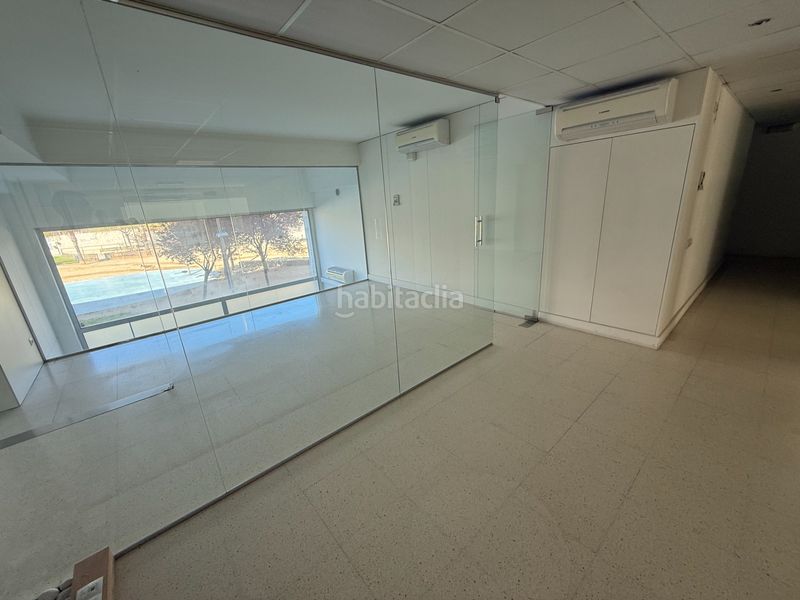 Foto 6a546c0e-f586-476b-b78c-917dace4d93a. Local comercial a Centre Sabadell