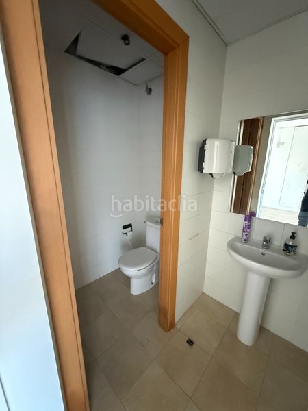 Foto b375fbe8-98f5-4681-bc2e-c000d1b286f3. Local comercial a Centre Sabadell