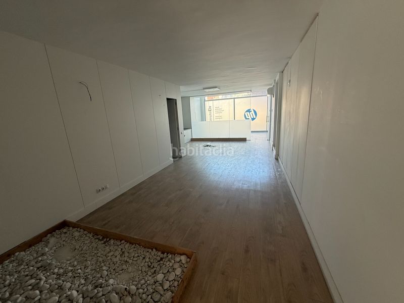 Foto b53b0857-b831-4016-903e-7407cf21335a. Local comercial a Centre Sabadell