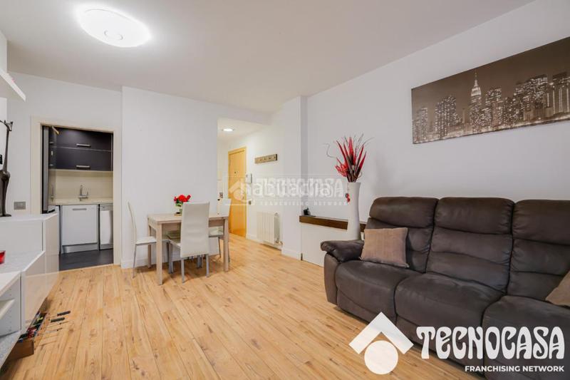 Foto b16c8e4e-016b-42b1-8e6e-ba216180140c. Appartamento con riscaldamento parcheggio in Sant Joan Baptista Sant Adrià de Besòs