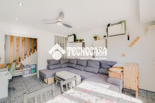 Dúplex a Sant Joan Baptista. Piso en venta en sant adrià de besòs