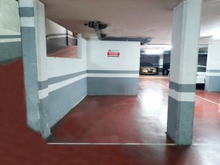 Parking coche en Centre. Plaza de parking en la riera de mataró