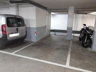 Autoparkplatz in Via Europa - Parc Central. Plaza de parking con trastero en la via europa  parc central
