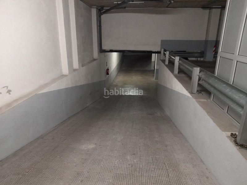 Foto c8e1921e-24fb-4090-995c-2f8be645efc3. Posto auto in Via Europa - Parc Central Mataró