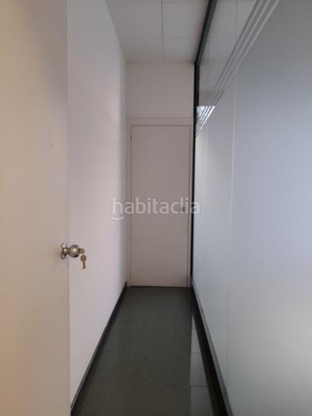 Foto 36b12a7d-a620-4052-b388-9bb1fd598736. Alquiler local comercial  situado en el centro en Mataró