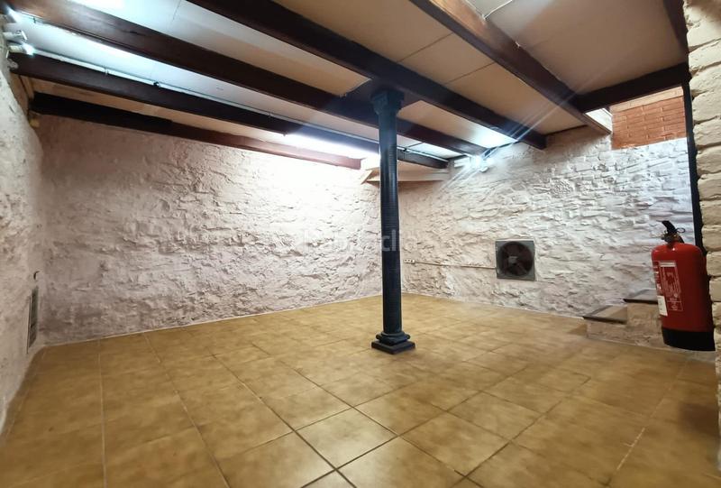 Foto 98ce1576-4739-47a0-ba78-86bf44b7601c. Lloguer local comercial a Centre Mataró
