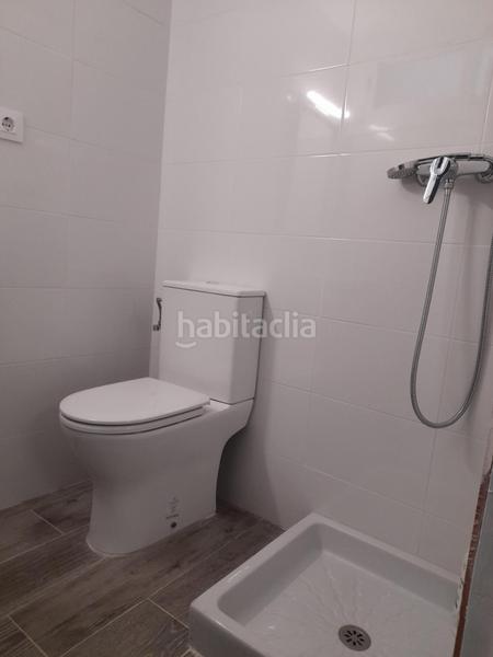 Foto b3c8562e-f521-4dbc-a975-d9dd4abb0c38. Alquiler local comercial gran local comercial en zona els molins en Mataró