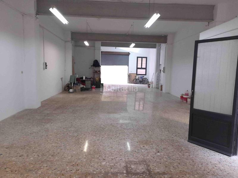 Foto ca023428-cce3-4a3b-8f34-b5e550b945b7. Alquiler local comercial gran local comercial en zona els molins en Mataró
