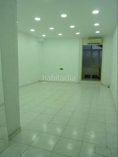 Foto 0dd6b0b9-0f5f-4211-a84c-4cb8103862c6. Alquiler local comercial  con muchas posibilidades centro en Mataró