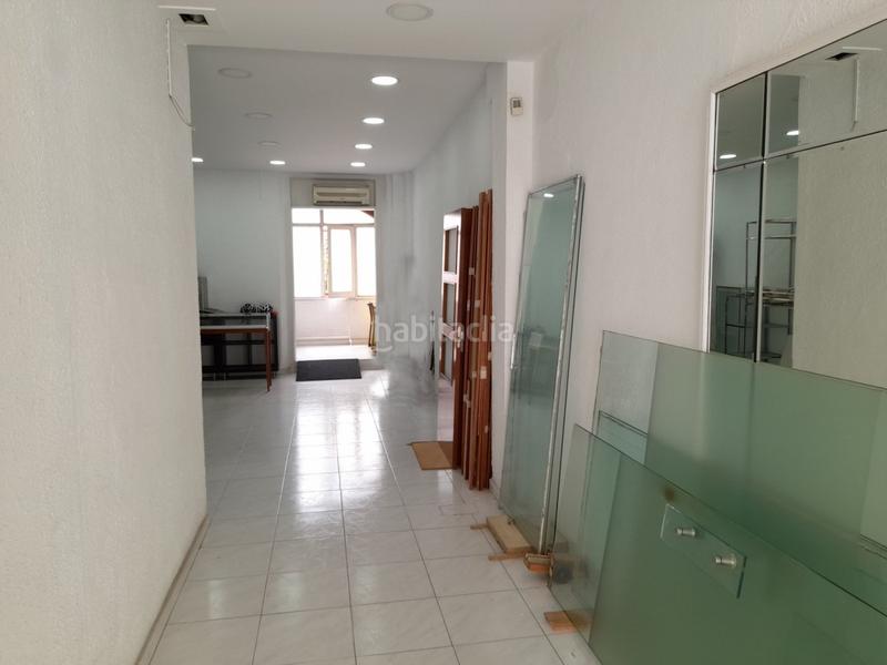 Foto 2aaeb725-ac13-42fb-836b-81ccb57d99be. Alquiler local comercial  con muchas posibilidades centro en Mataró