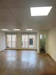 Rent Office space in Centre. Despacho muy céntrico y zona muy transitable