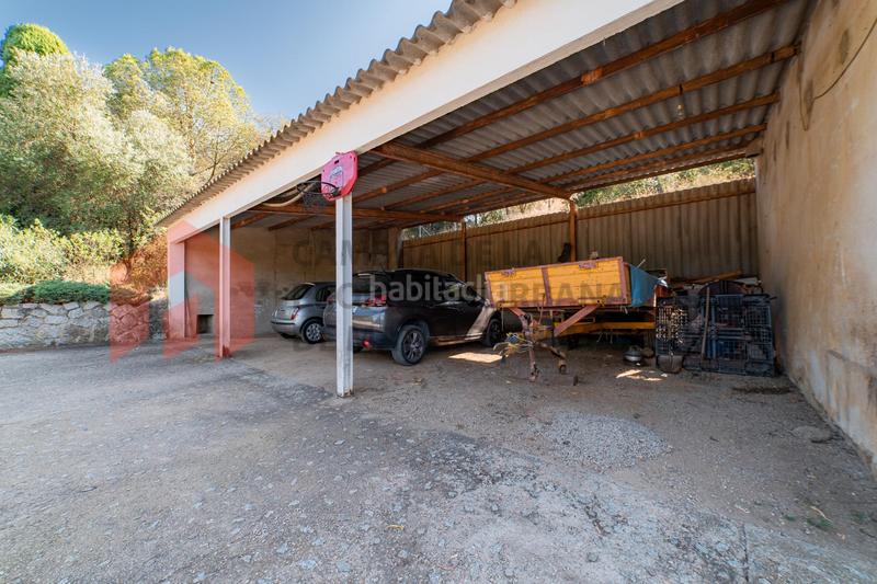 Foto 828b7c77-a04d-4a9f-a97b-9504f1f41b2a. Casa amb aparcament a Cinc Sènies Mataró