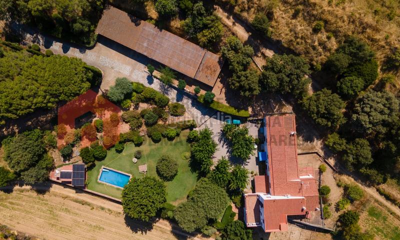 Foto b8118d94-2403-4fab-b99a-b31386e58784. Casa amb aparcament a Cinc Sènies Mataró