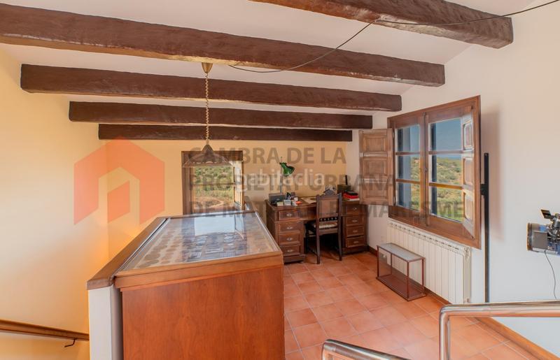 Foto ba23d7b1-3492-4f1e-bc86-21363326da10. Casa amb aparcament a Cinc Sènies Mataró