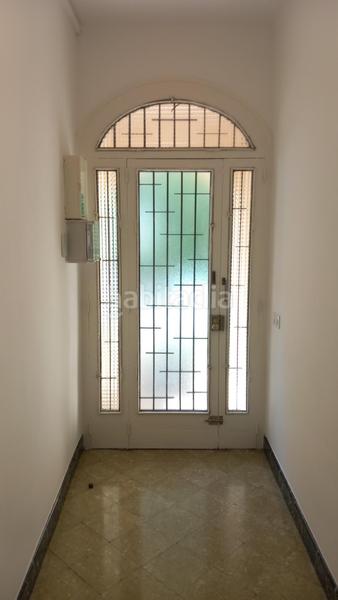 Foto b4362b59-d1db-4262-aeae-4e187157f6af. Planta baixa a Via Europa - Parc Central Mataró