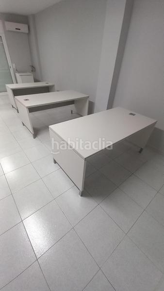 Foto d526f752-a1e1-4ad1-87de-2f8ce69c8224. Alquiler oficina despacho en el centro , cerca de la riera y del ayuntamiento en Mataró