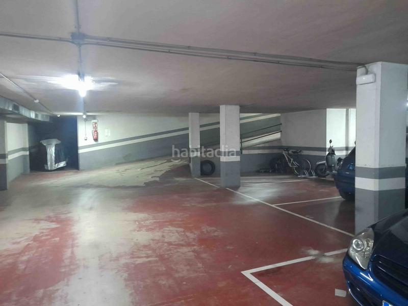 Foto 33c20133-b785-439e-885b-dcccdcccd211. Alquiler parking coche plaza de parking en la zona del parc central en Mataró