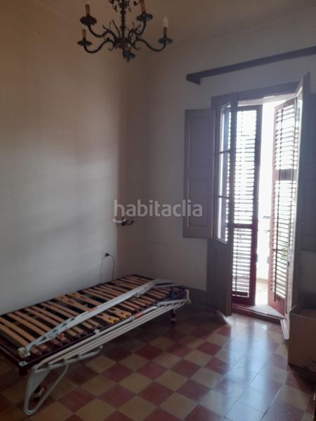 Foto 0a21af1d-9504-4f55-8805-9662a8c73317. Casa amb aparcament a Eixample Mataró