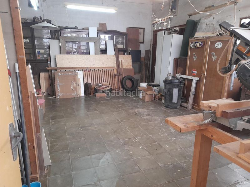 Foto a9de1150-23e6-4dd9-84ea-86076c8a2330. Casa amb aparcament a Eixample Mataró