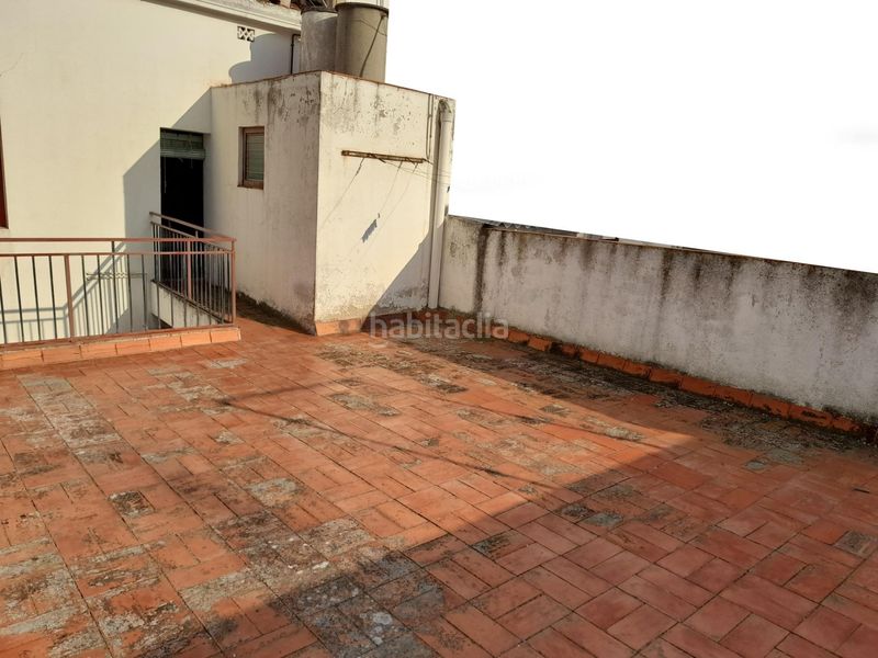 Foto f16a8943-2966-440b-a9ff-2362407d7479. Casa amb aparcament a Eixample Mataró