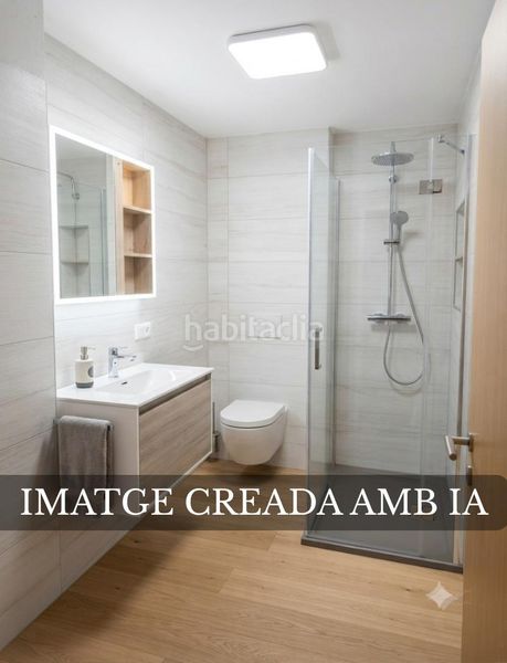 Foto 315e39b4-a5ec-4d41-84f4-666965967b9a. Casa amb aparcament a Eixample Mataró