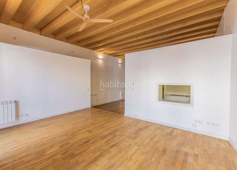 Foto b7ac2b87-da54-437f-9080-77b15e914fe8. Pis a Centre Mataró