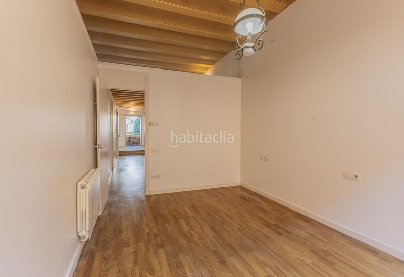 Foto c624c67e-c493-4c1f-b787-4aea3a5aa48c. Pis a Centre Mataró