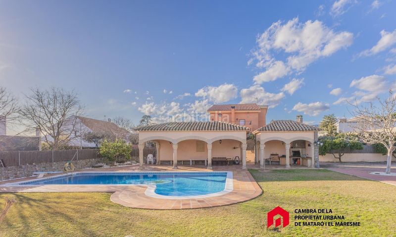 Foto 5477873e-cf45-4fd2-b0c4-74ada8c48c95. Casa amb aparcament a Can Quirze Mataró