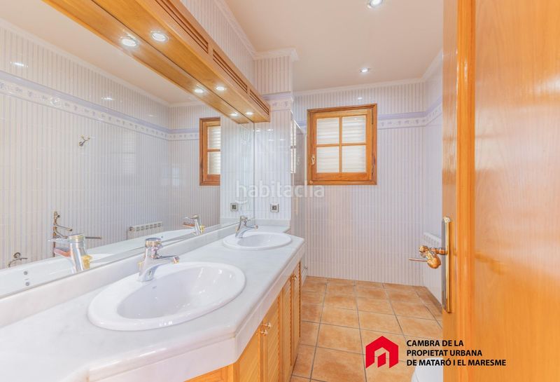 Foto 5a1704be-8176-407b-8bd3-d50faa5d10b4. Casa amb aparcament a Can Quirze Mataró