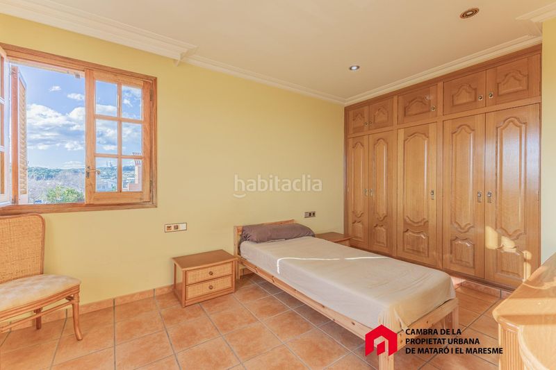 Foto 66abaccd-c779-4545-82bc-149f3abc591c. Casa amb aparcament a Can Quirze Mataró