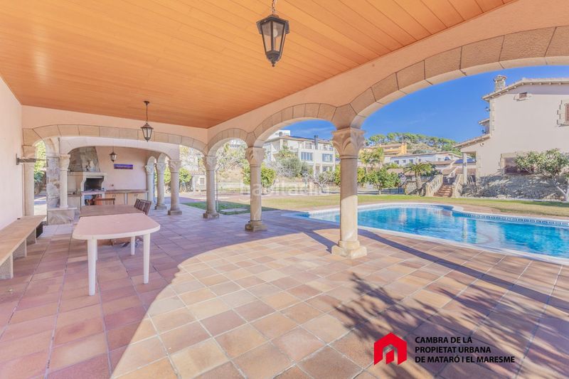 Foto 6fbaef4c-b635-47b0-9bca-385ae0c1c522. Casa amb aparcament a Can Quirze Mataró