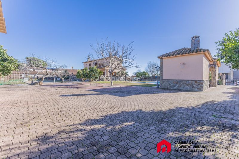 Foto 8754614c-ba58-4eba-abf5-4b910ee09746. Casa amb aparcament a Can Quirze Mataró