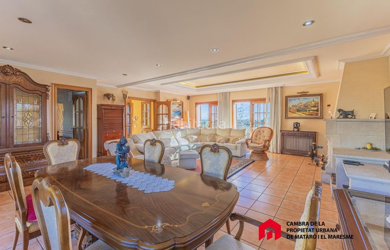 Foto 9393fbe9-3ba8-4982-bd28-46f03305e097. Casa amb aparcament a Can Quirze Mataró