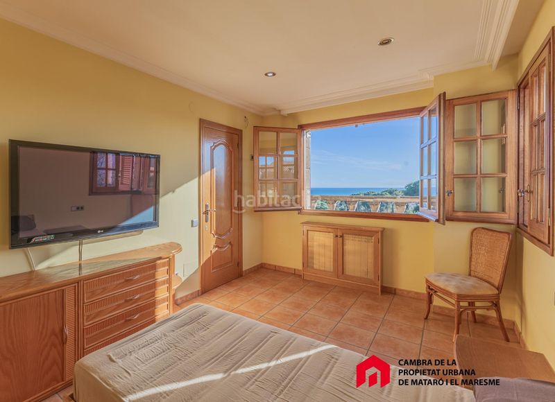 Foto 94f318e1-0530-4a3c-a69d-2dc7493dcd7f. Casa amb aparcament a Can Quirze Mataró