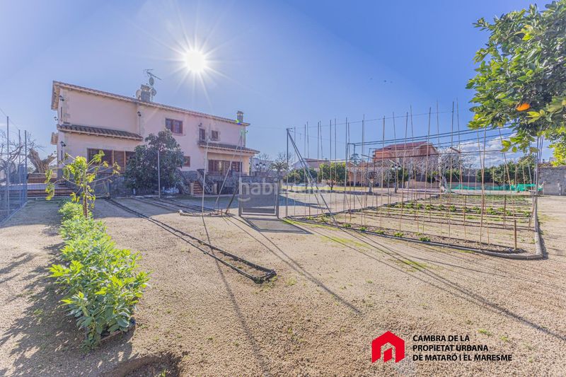Foto ea682767-3d3b-43f7-963b-3cbd728db0ff. Casa amb aparcament a Can Quirze Mataró
