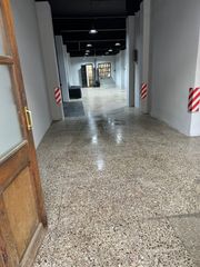 Miete Geschäftsraum in Centre. Gran local comercial en el centro de mataró