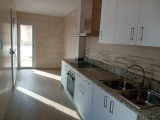 Affitto Appartamento in Centre. Piso de 2 habitaciones con terraza zona plaça cuba