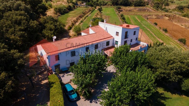 Foto 63bc2dd6-68f6-4788-aeb0-eac131979cff. Casa a Cinc Sènies Mataró