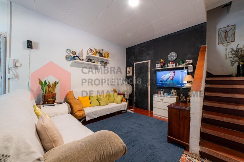 Foto f59f02c5-e745-46e4-ba98-a9eddc915d25. Casa a Cinc Sènies Mataró