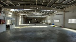 Lloguer Nau industrial a Rocafonda. Nave industrial en alquiler en el polígono rocafonda  mataró