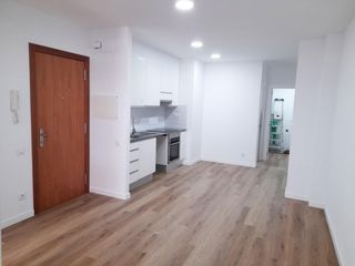 Location Rez-de-chaussée à Canet de Mar. Planta baja reformada muy cerca de la playa de canet de mar